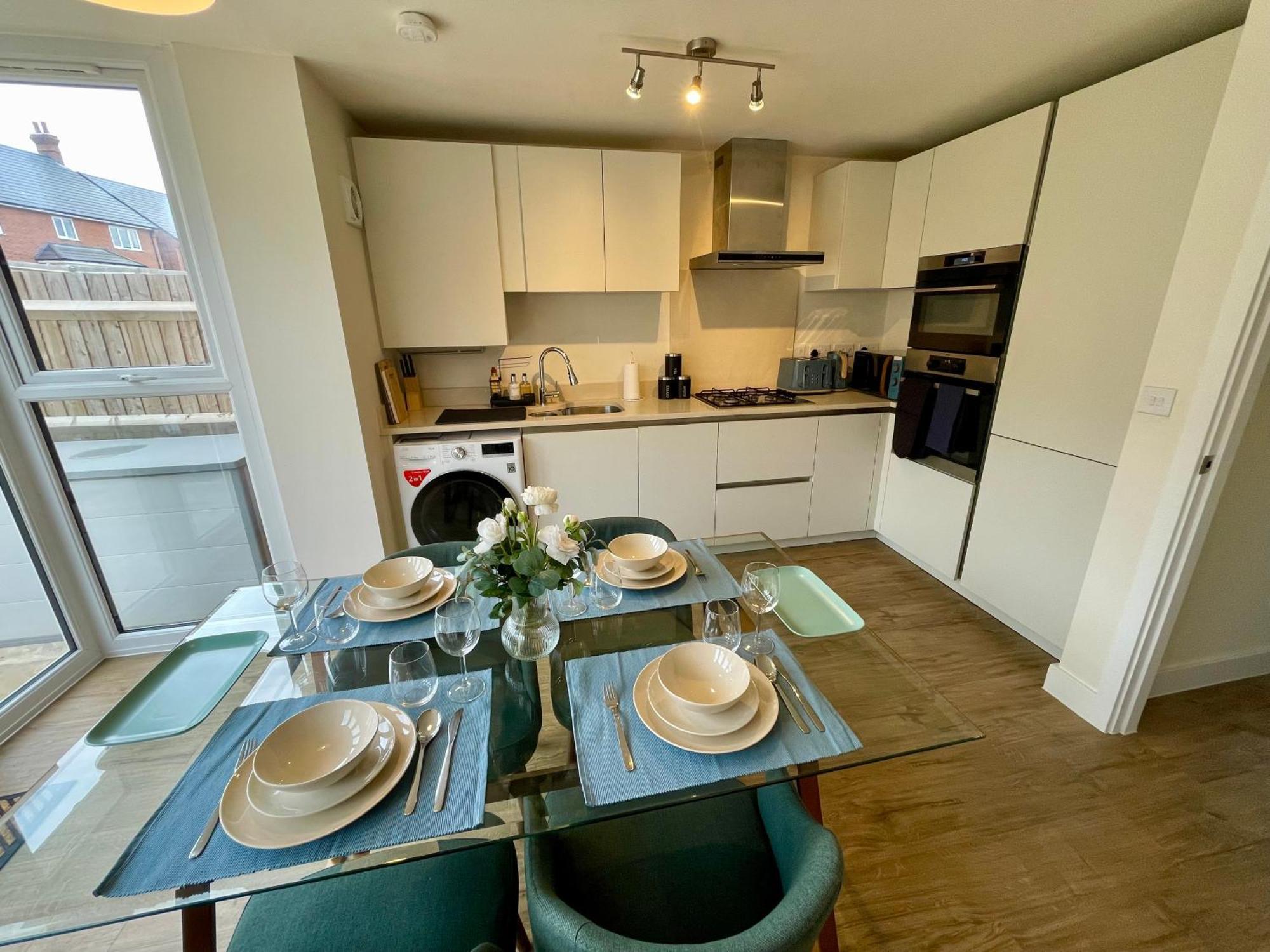 3-Bedroom Luxury Stay With Free Parking Market Harborough Luaran gambar
