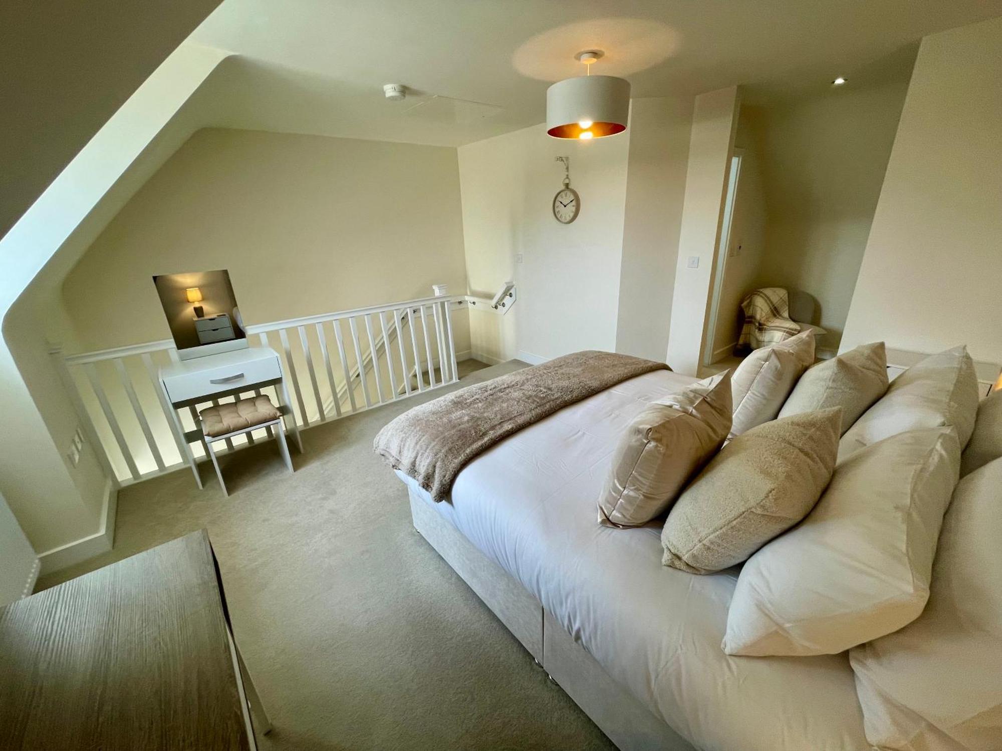 3-Bedroom Luxury Stay With Free Parking Market Harborough Luaran gambar
