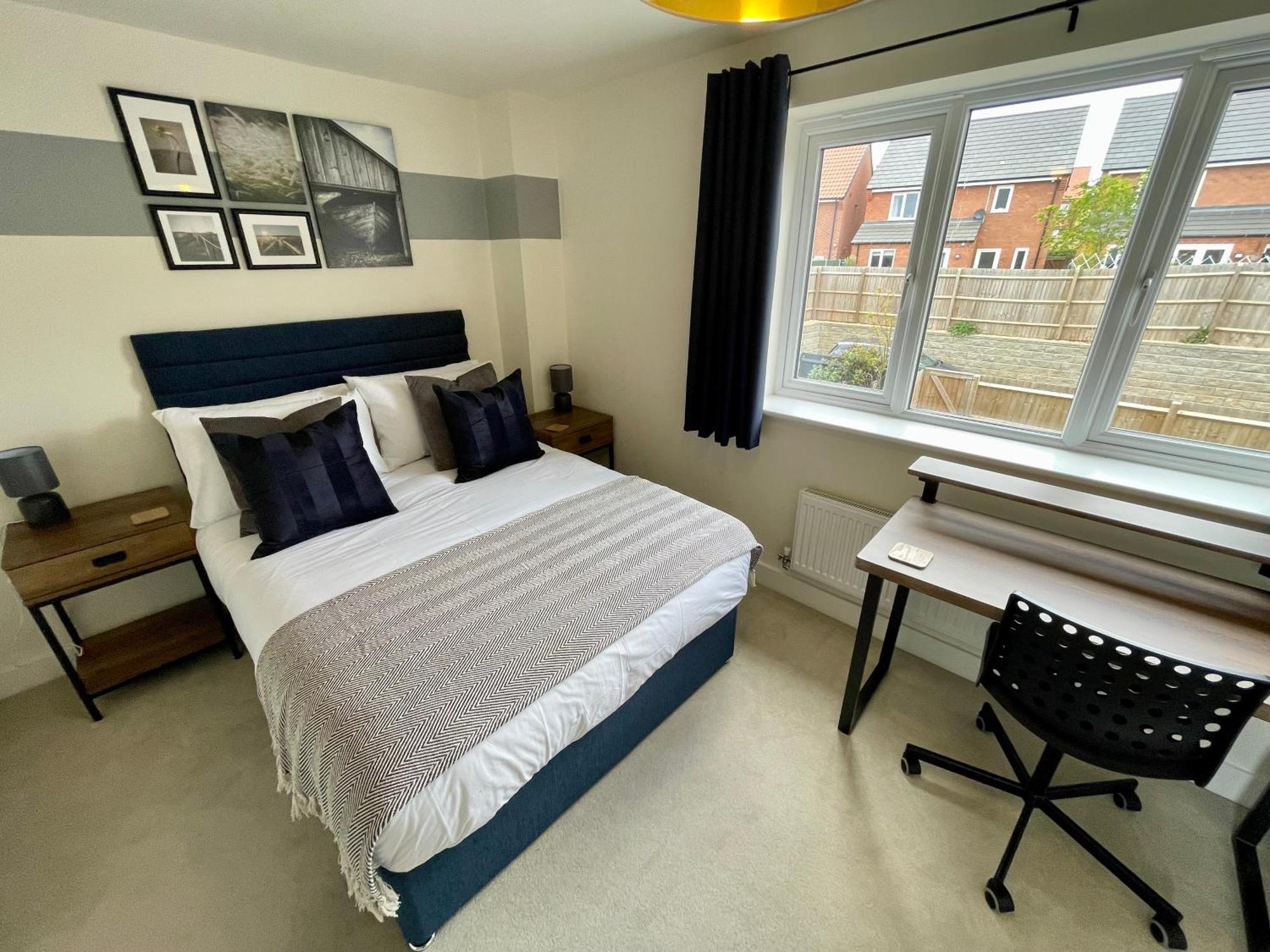 3-Bedroom Luxury Stay With Free Parking Market Harborough Luaran gambar