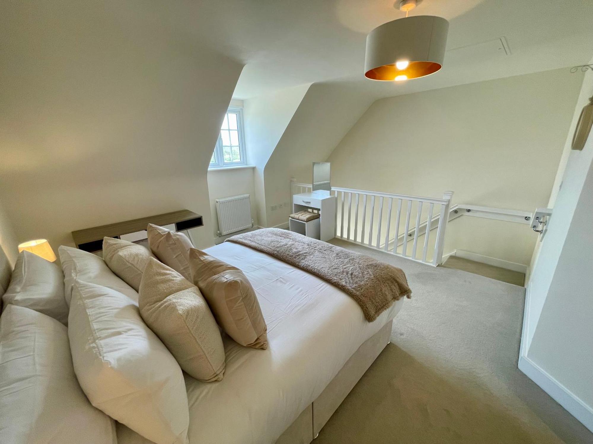 3-Bedroom Luxury Stay With Free Parking Market Harborough Luaran gambar